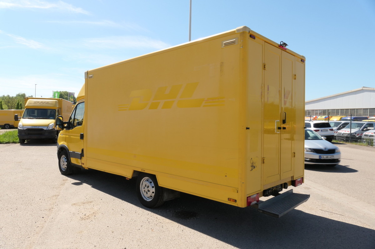 IVECO Daily 35 S11 C30C AUTOMATIK KAMERA Regale LUFT D - Carrinha de contentor: foto 4 IVECO Daily 35 S11 C30C AUTOMATIK KAMERA Regale LUFT D - Carrinha de contentor: foto 4