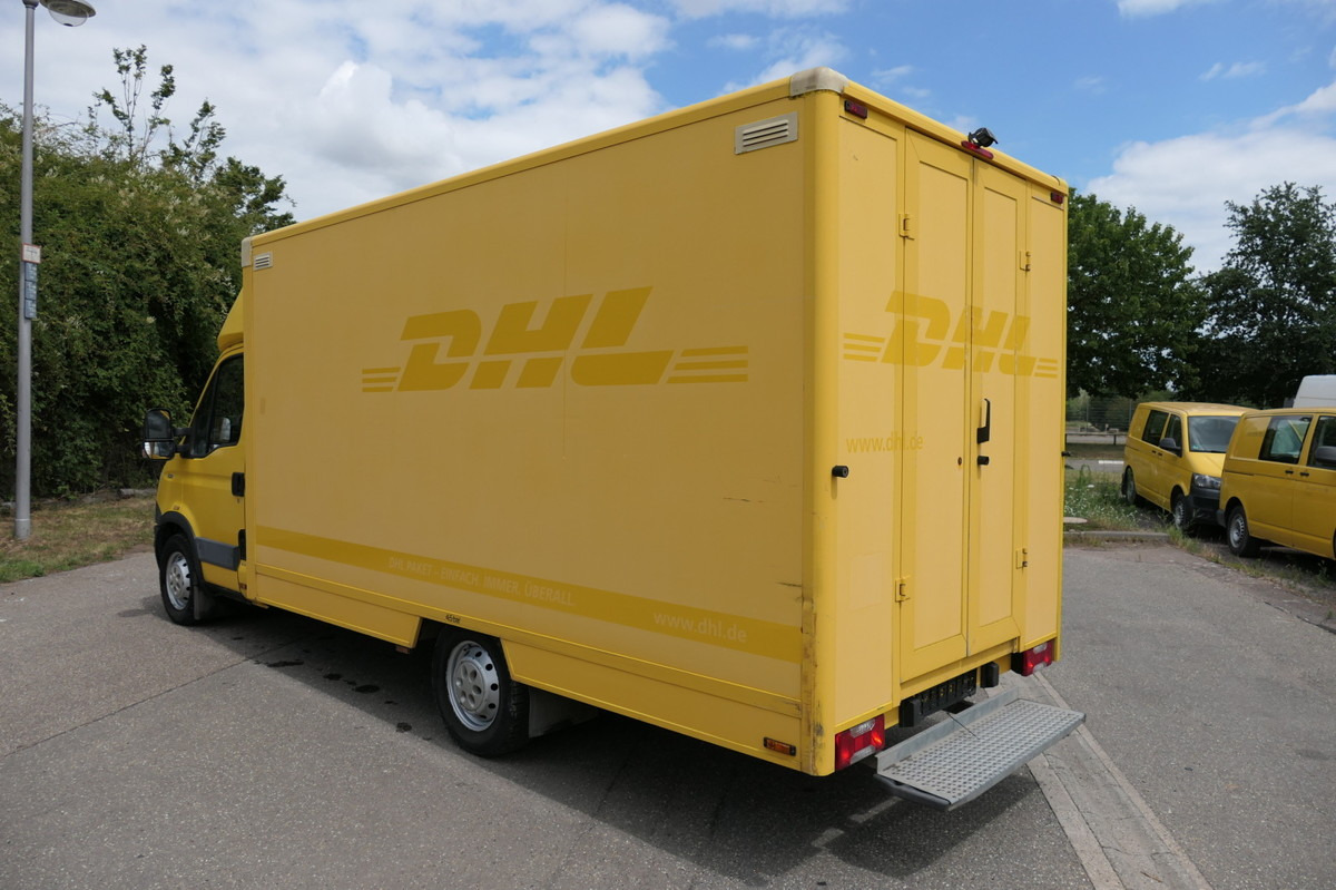 IVECO Daily 35 S11 C30C AUTOMATIK KAMERA Regale LUFT D - Carrinha de contentor: foto 4 IVECO Daily 35 S11 C30C AUTOMATIK KAMERA Regale LUFT D - Carrinha de contentor: foto 4