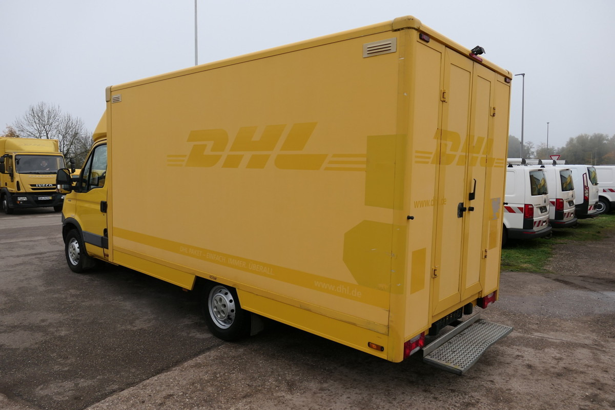 IVECO Daily 35 S11 C30C AUTOMATIK KAMERA Regale LUFT D - Carrinha de contentor: foto 4 IVECO Daily 35 S11 C30C AUTOMATIK KAMERA Regale LUFT D - Carrinha de contentor: foto 4