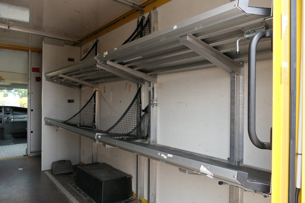 Carrinha de contentor IVECO Daily 35 S11 C30C AUTOMATIK KAMERA Regale LUFT D: foto 8