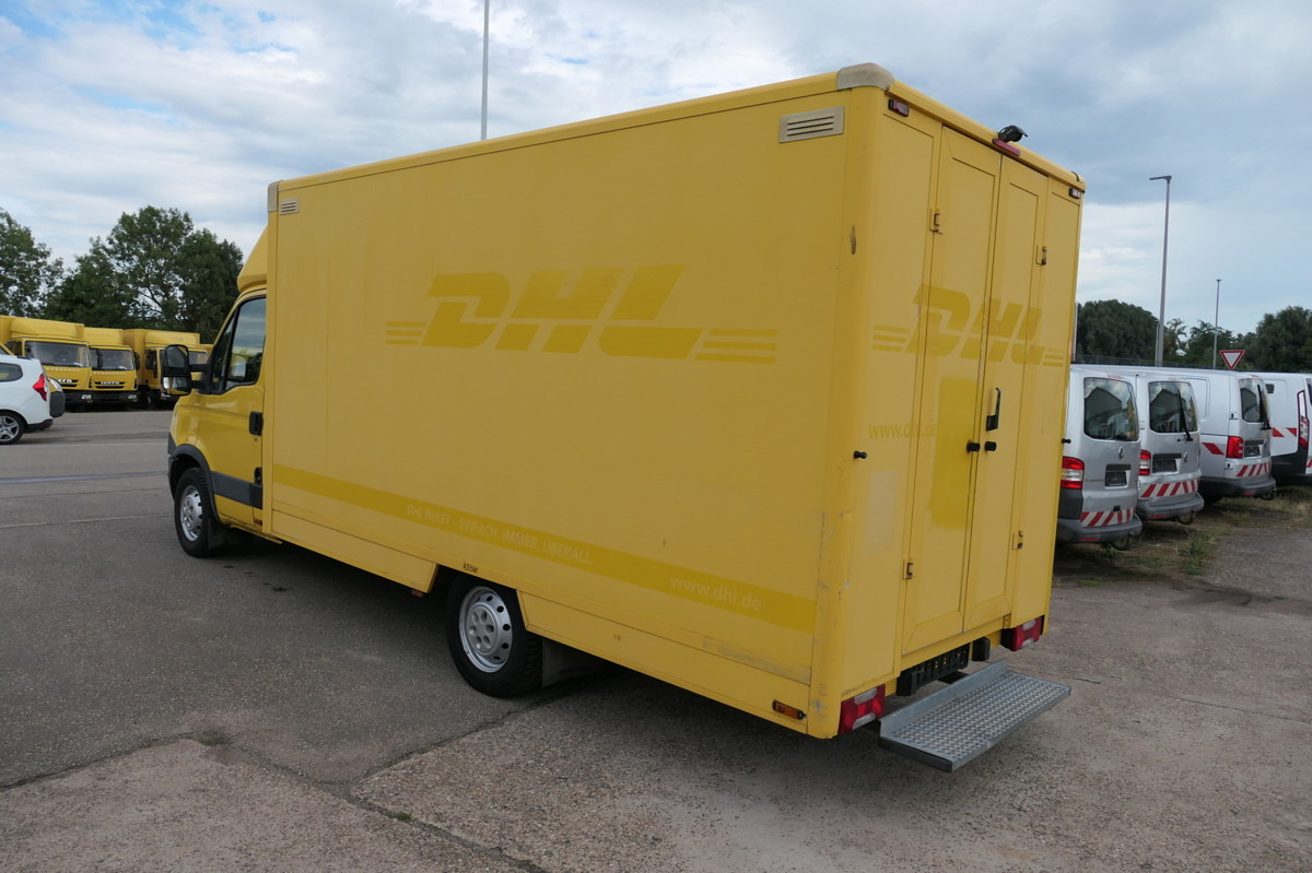 IVECO Daily 35 S11 C30C AUTOMATIK KAMERA Regale LUFT D - Carrinha de contentor: foto 4 IVECO Daily 35 S11 C30C AUTOMATIK KAMERA Regale LUFT D - Carrinha de contentor: foto 4
