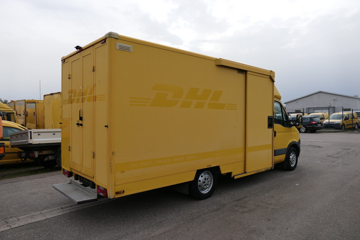 IVECO Daily 35 S11 C30C AUTOMATIK KAMERA Regale LUFT D - Carrinha de contentor: foto 3 IVECO Daily 35 S11 C30C AUTOMATIK KAMERA Regale LUFT D - Carrinha de contentor: foto 3