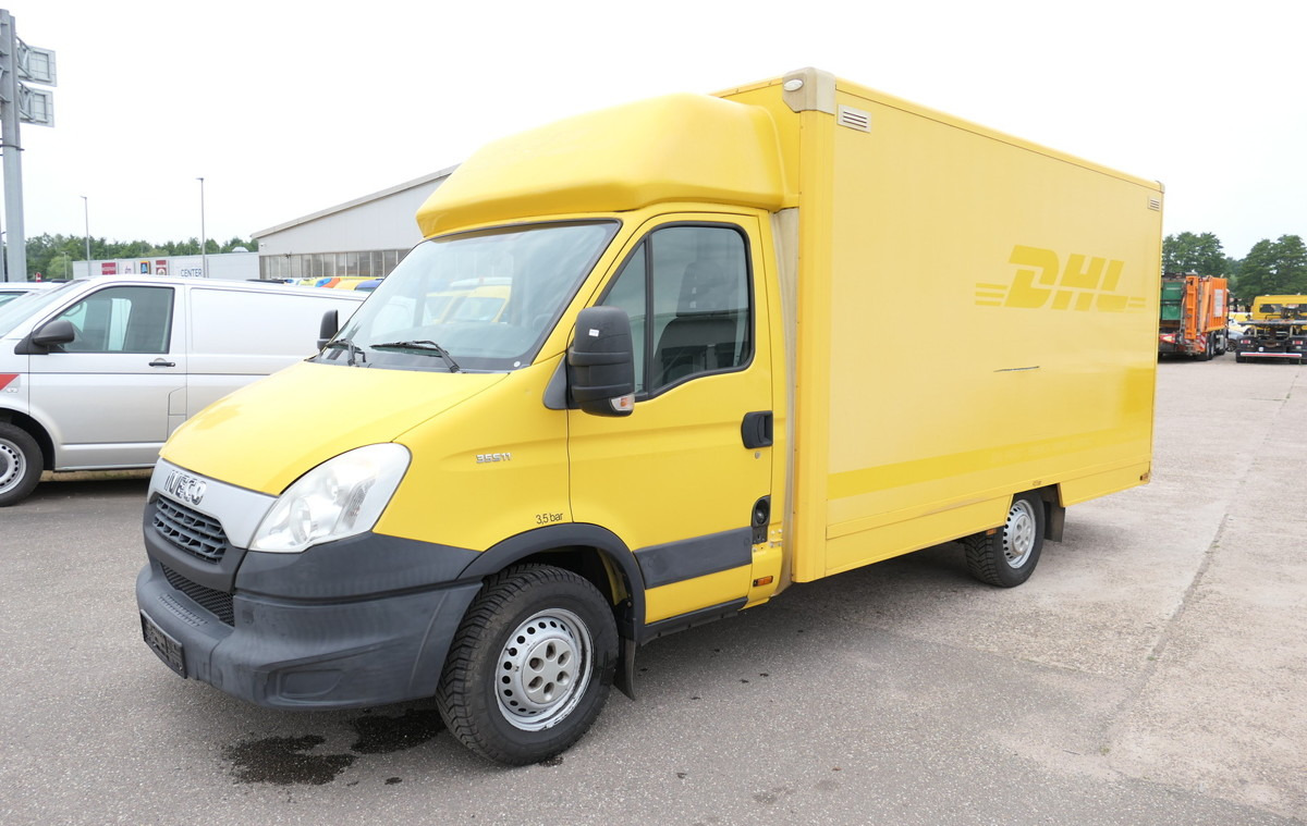 IVECO Daily 35 S11 C30C AUTOMATIK KAMERA Regale LUFT D - Carrinha de contentor: foto 2 IVECO Daily 35 S11 C30C AUTOMATIK KAMERA Regale LUFT D - Carrinha de contentor: foto 2