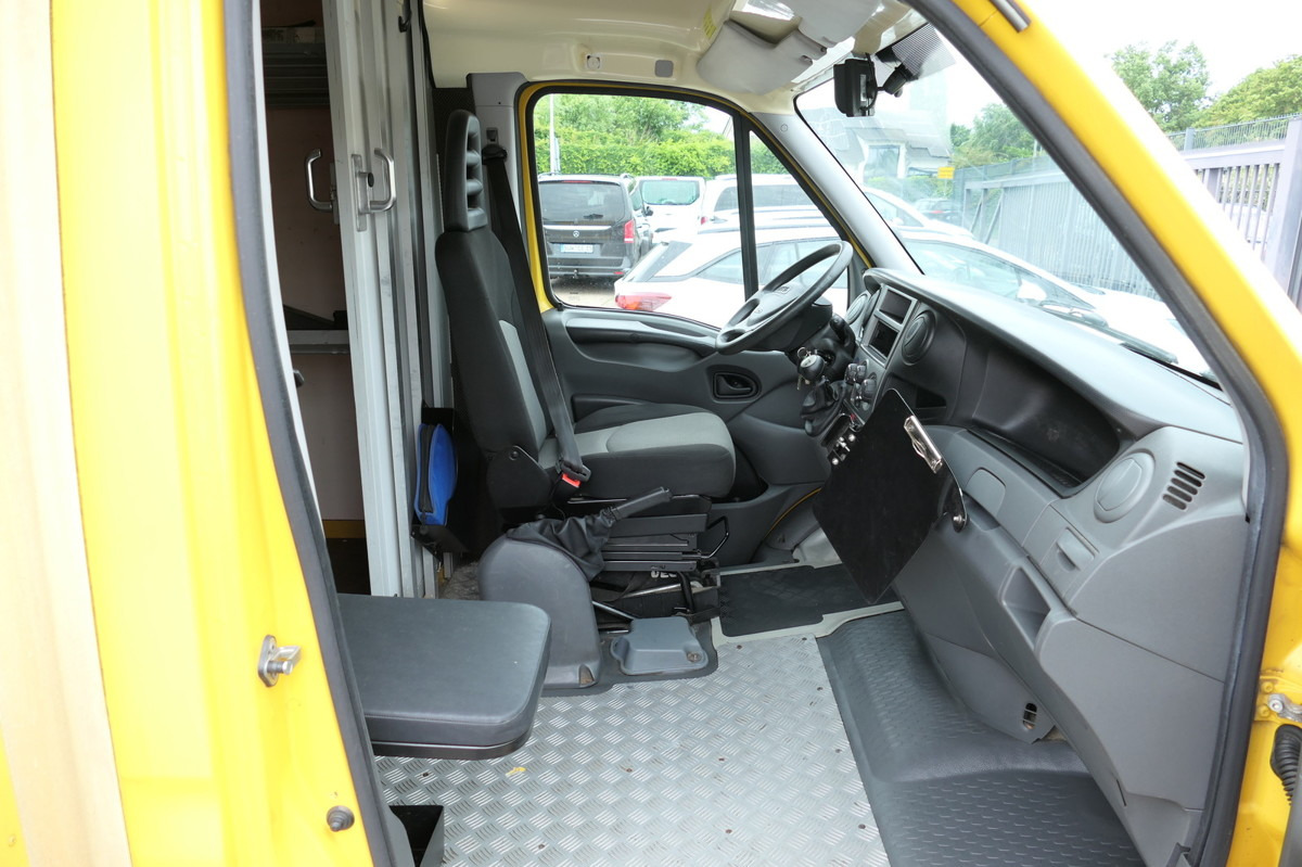 IVECO Daily 35 S11 C30C AUTOMATIK KAMERA Regale LUFT D - Carrinha de contentor: foto 5 IVECO Daily 35 S11 C30C AUTOMATIK KAMERA Regale LUFT D - Carrinha de contentor: foto 5