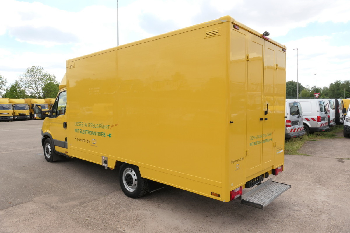 IVECO Daily 35 S11 C30C ELEKTRO COC Umbau Firma Orten - Carrinha de contentor, Carrinha elétrica: foto 4 IVECO Daily 35 S11 C30C ELEKTRO COC Umbau Firma Orten - Carrinha de contentor, Carrinha elétrica: foto 4