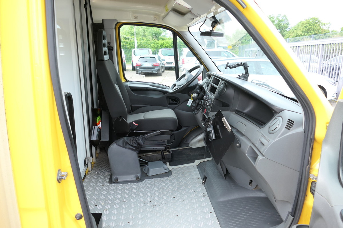 IVECO Daily 35 S11 C30C Kurz AUTOMATIK KAMERA Regale L - Carrinha de contentor: foto 5 IVECO Daily 35 S11 C30C Kurz AUTOMATIK KAMERA Regale L - Carrinha de contentor: foto 5