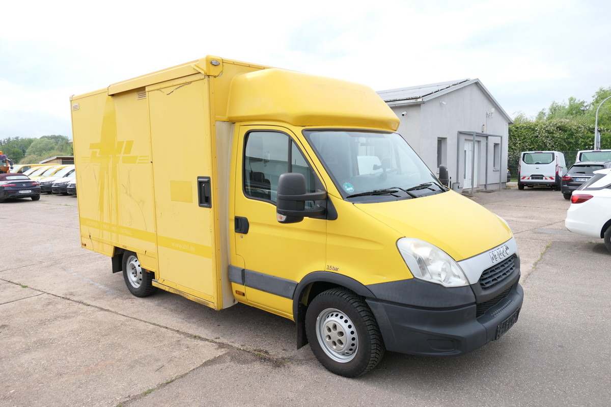 IVECO Daily 35 S11 C30C Kurz AUTOMATIK KAMERA Regale L - Carrinha de contentor: foto 2 IVECO Daily 35 S11 C30C Kurz AUTOMATIK KAMERA Regale L - Carrinha de contentor: foto 2