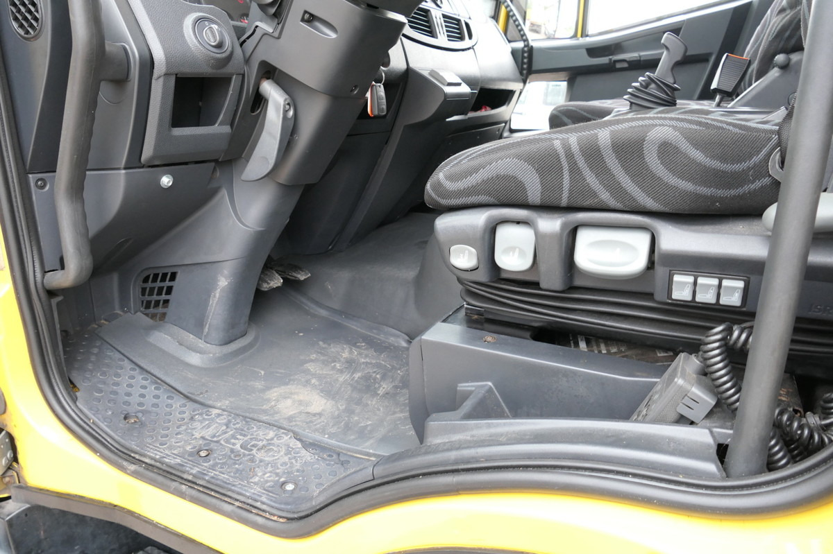Camião furgão IVECO EuroCargo ML 120 E28/P AHK LBW COC Koffer 7,00x2: foto 10