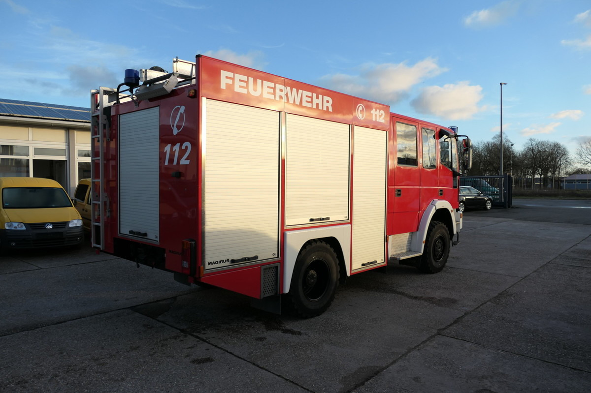 IVECO FF 95 E LF 8 DoKa AHK 4X4 SFZ FEUERWEHR Einzelbe - Carro de bombeiro: foto 3 IVECO FF 95 E LF 8 DoKa AHK 4X4 SFZ FEUERWEHR Einzelbe - Carro de bombeiro: foto 3