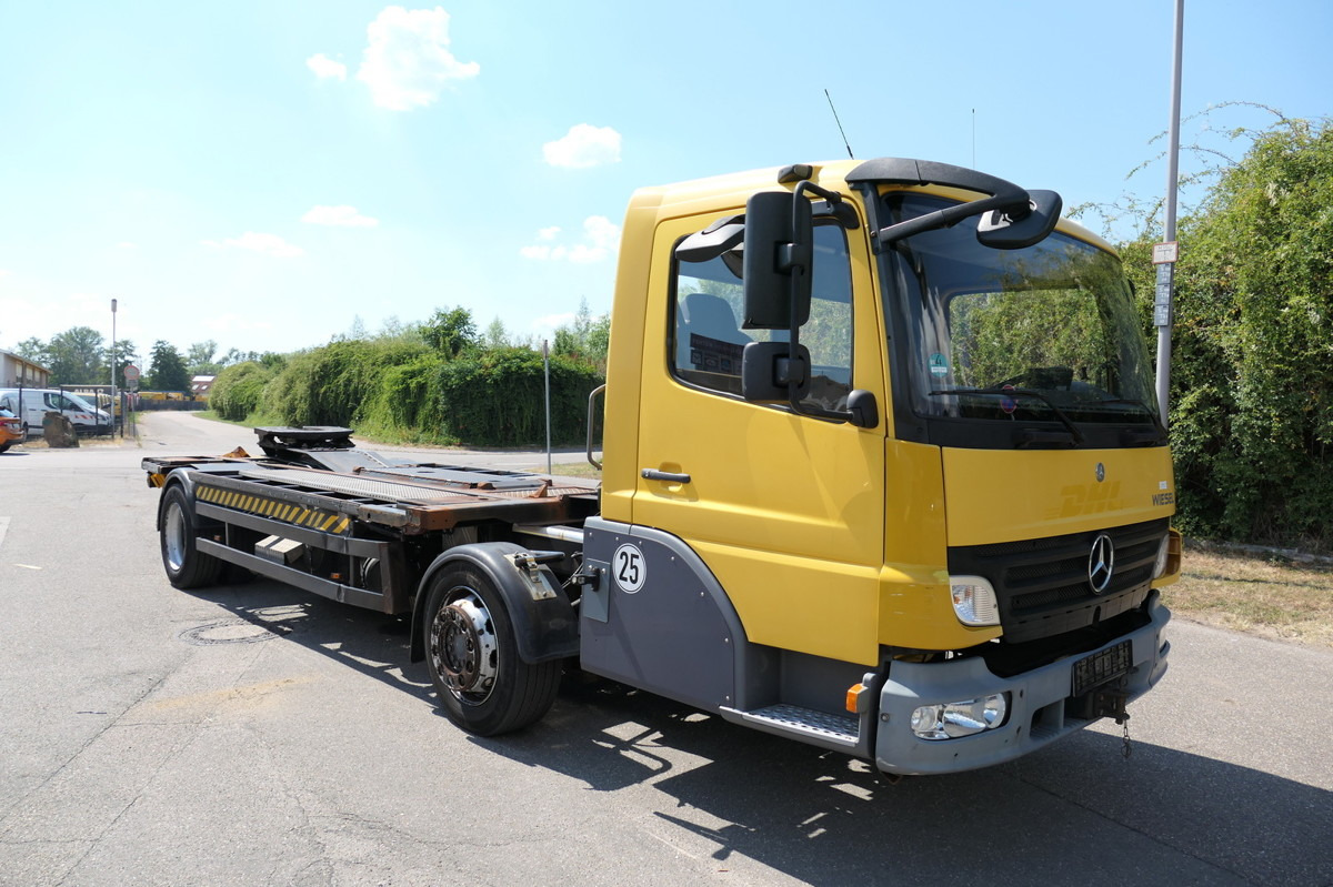 MERCEDES-BENZ KAMAG WBH 25 Wiesel Terberg Umsetzfahrz. Sattelk - Camião transportador de contêineres/ Caixa móvel: foto 1 MERCEDES-BENZ KAMAG WBH 25 Wiesel Terberg Umsetzfahrz. Sattelk - Camião transportador de contêineres/ Caixa móvel: foto 1