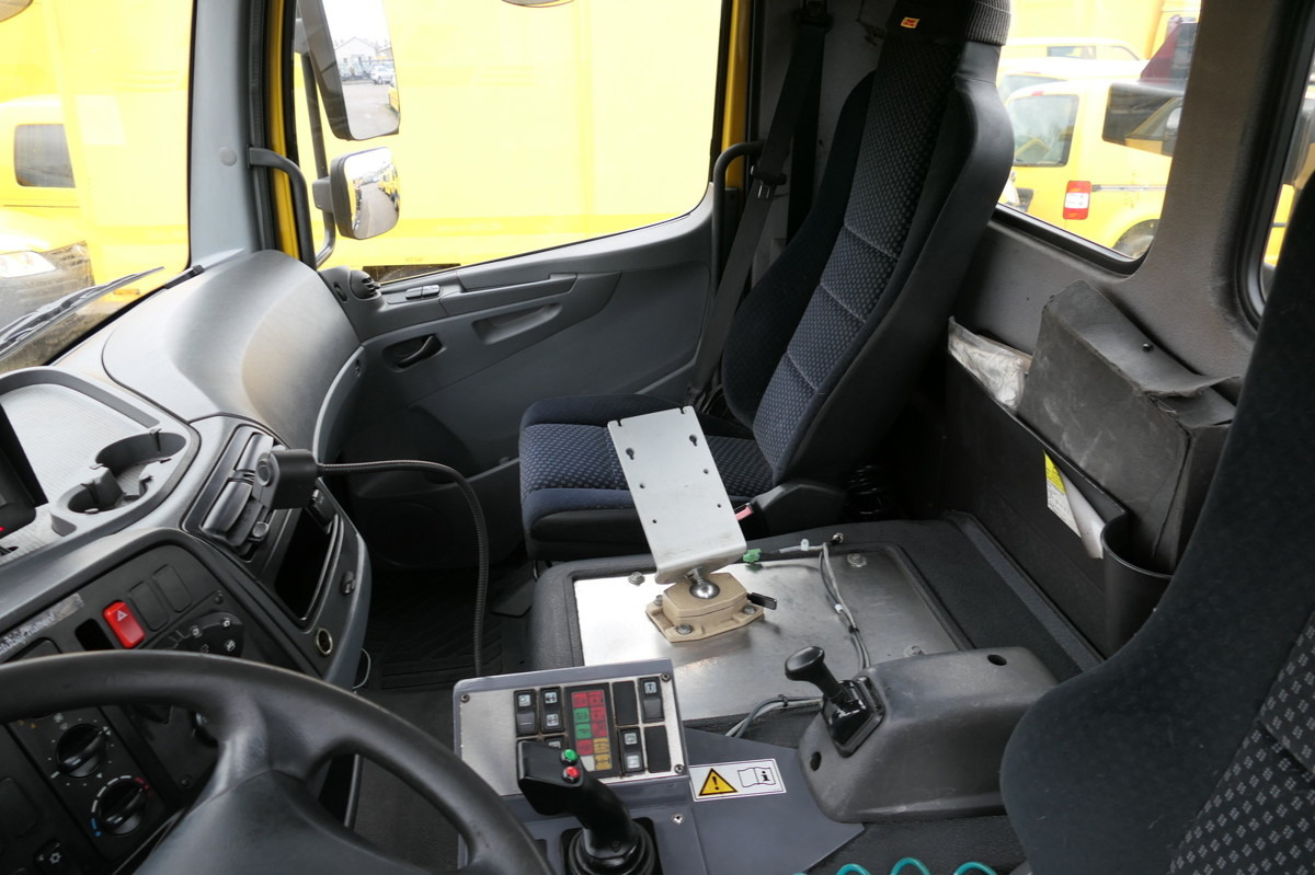 Camião transportador de contêineres/ Caixa móvel MERCEDES-BENZ KAMAG WBH 25 Wiesel Terberg Umsetzfahrz. Sattelk: foto 10