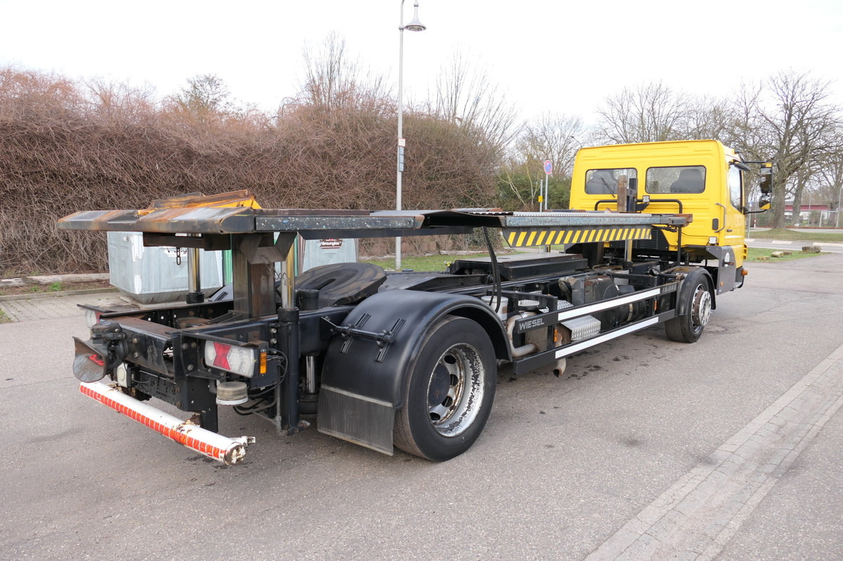 MERCEDES-BENZ KAMAG WBH 25 Wiesel Terberg Umsetzfahrz. Sattelk - Camião transportador de contêineres/ Caixa móvel: foto 1 MERCEDES-BENZ KAMAG WBH 25 Wiesel Terberg Umsetzfahrz. Sattelk - Camião transportador de contêineres/ Caixa móvel: foto 1