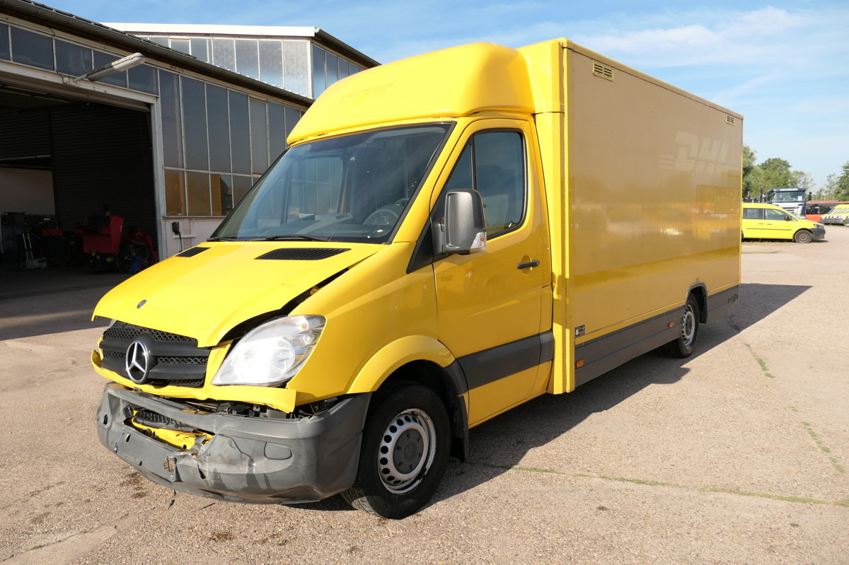 MERCEDES-BENZ SPRINTER 310 CDI MAXI EURO-5 KOFFER REGALE KAMER - Carrinha de contentor: foto 2 MERCEDES-BENZ SPRINTER 310 CDI MAXI EURO-5 KOFFER REGALE KAMER - Carrinha de contentor: foto 2