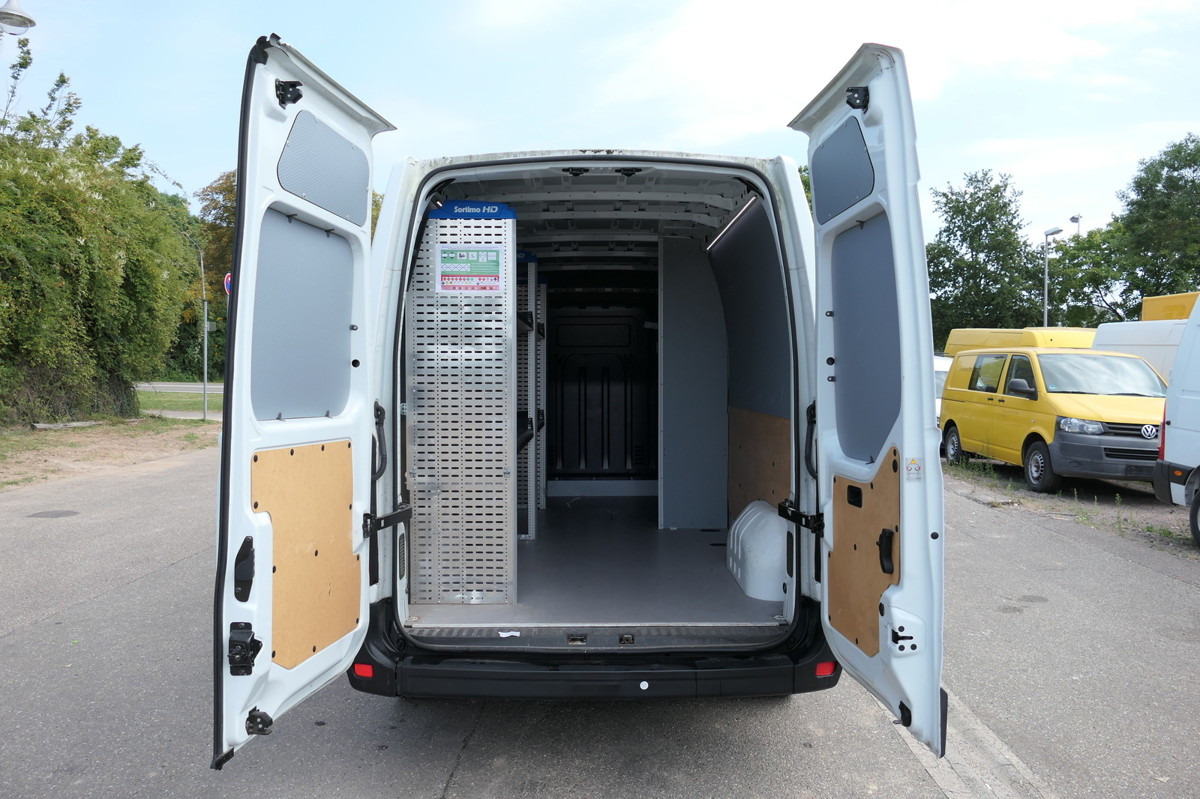 RENAULT Master 130 dCi L3H2 Euro6 KLIMA COC Regal - Furgão: foto 1 RENAULT Master 130 dCi L3H2 Euro6 KLIMA COC Regal - Furgão: foto 1