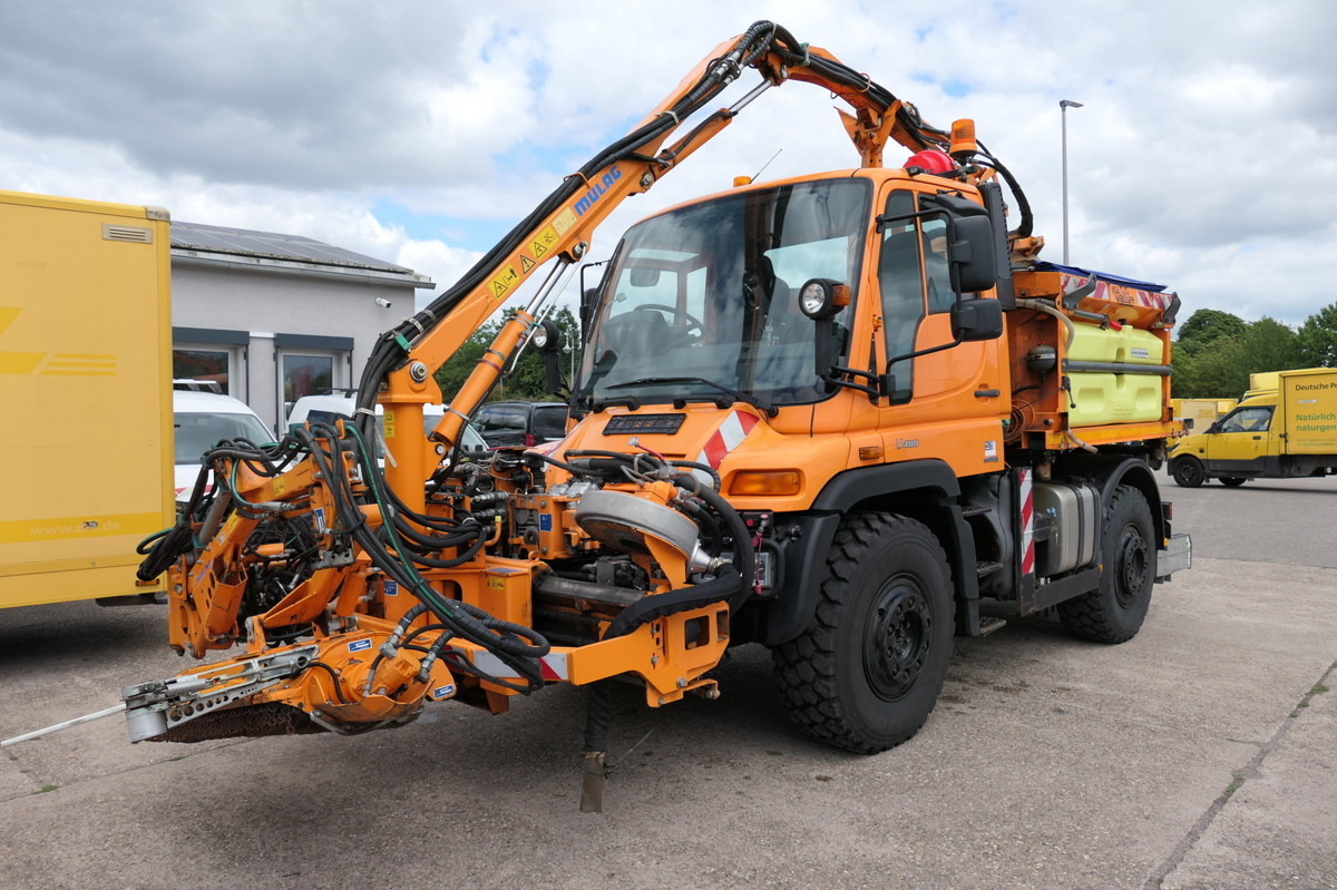 UNIMOG U400 405/12 - Camião basculante: foto 1 UNIMOG U400 405/12 - Camião basculante: foto 1