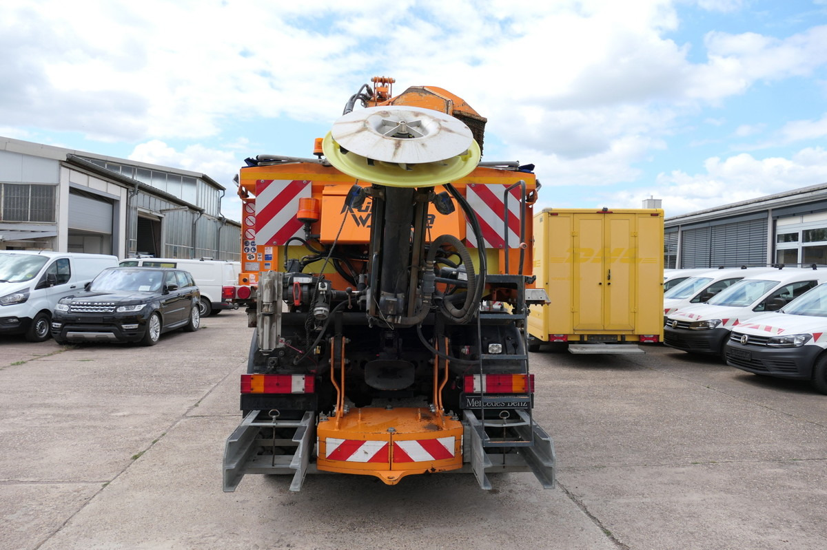 UNIMOG U400 405/12 - Camião basculante: foto 2 UNIMOG U400 405/12 - Camião basculante: foto 2