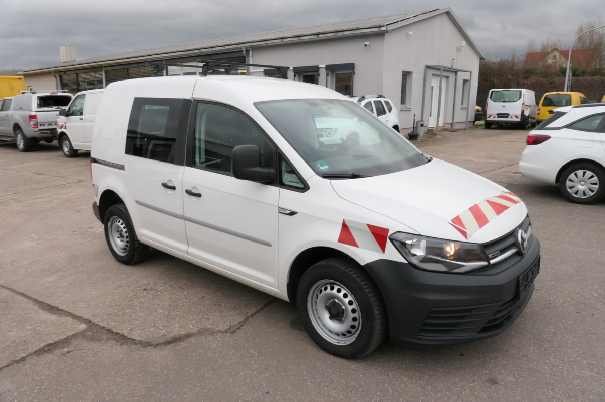 VW Caddy 2.0 TDI 4Motion Klima Werkstatteinbauten T - Furgão compacto: foto 3 VW Caddy 2.0 TDI 4Motion Klima Werkstatteinbauten T - Furgão compacto: foto 3