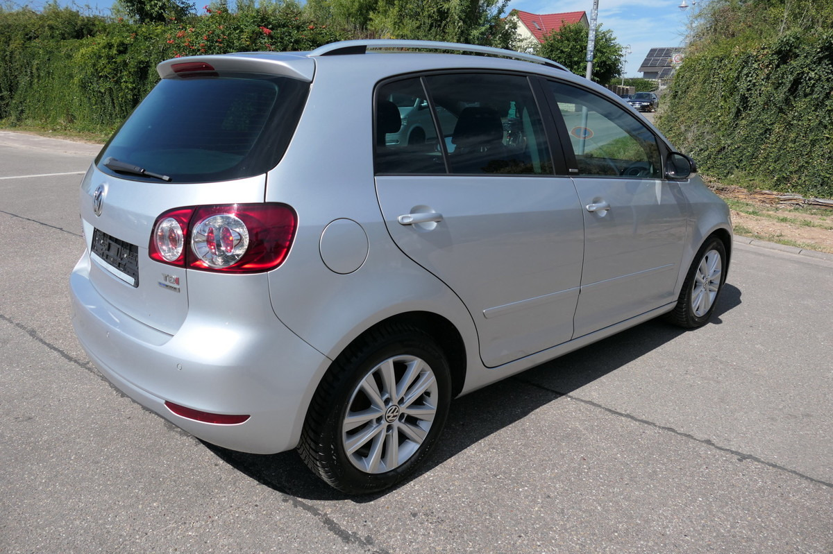VW Golf VI Plus 1.6 TDI BMT Style KLIMA - Sedan: foto 3 VW Golf VI Plus 1.6 TDI BMT Style KLIMA - Sedan: foto 3