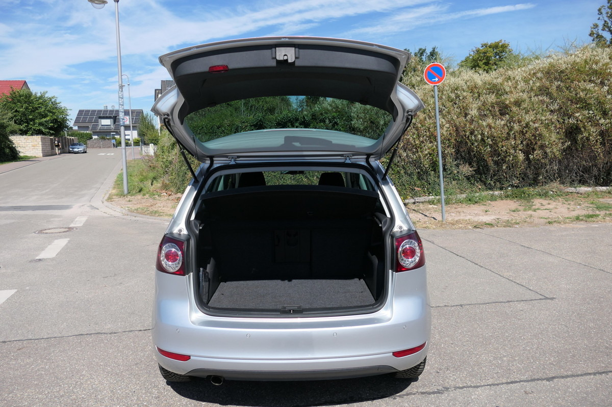 VW Golf VI Plus 1.6 TDI BMT Style KLIMA - Sedan: foto 5 VW Golf VI Plus 1.6 TDI BMT Style KLIMA - Sedan: foto 5