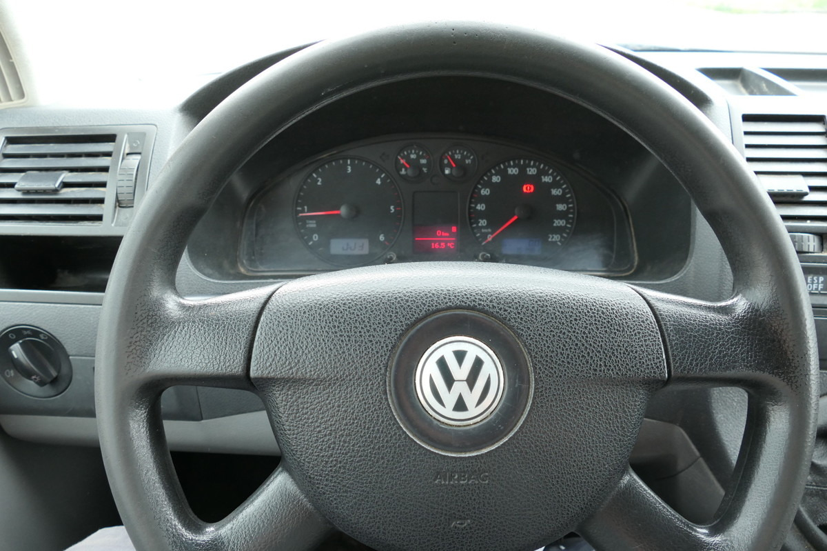 Furgão compacto VW T5 Transporter 1.9 TDI 2-Sitzer PARKTRONIK 2xSCH: foto 12 Furgão compacto VW T5 Transporter 1.9 TDI 2-Sitzer PARKTRONIK 2xSCH: foto 12