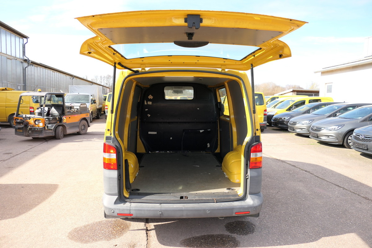 Furgão compacto VW T5 Transporter 1.9 TDI PARKTRONIK 2xSCHIEBETÜR: foto 6 Furgão compacto VW T5 Transporter 1.9 TDI PARKTRONIK 2xSCHIEBETÜR: foto 6