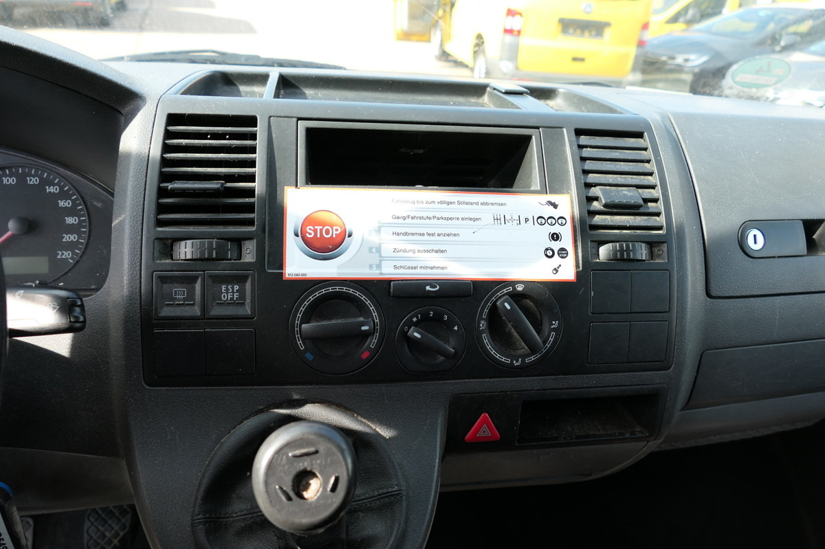 Furgão compacto VW T5 Transporter 1.9 TDI PARKTRONIK 2xSCHIEBETÜR: foto 10 Furgão compacto VW T5 Transporter 1.9 TDI PARKTRONIK 2xSCHIEBETÜR: foto 10