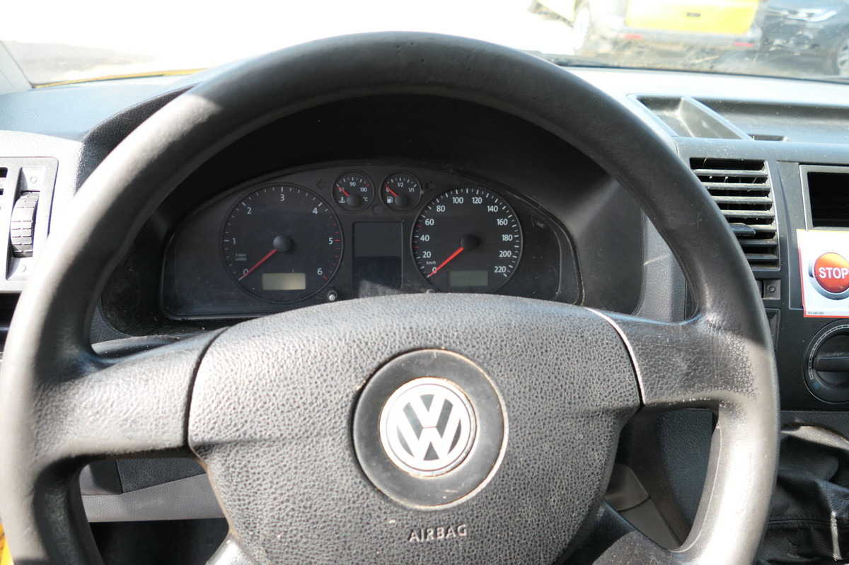 Furgão compacto VW T5 Transporter 1.9 TDI PARKTRONIK 2xSCHIEBETÜR: foto 11 Furgão compacto VW T5 Transporter 1.9 TDI PARKTRONIK 2xSCHIEBETÜR: foto 11
