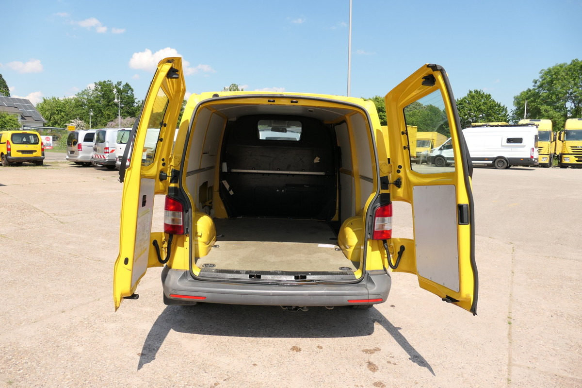 Furgão compacto VW T5 Transporter 2.0 TDI 2-Sitzer Flügeltür EURO5: foto 6 Furgão compacto VW T5 Transporter 2.0 TDI 2-Sitzer Flügeltür EURO5: foto 6