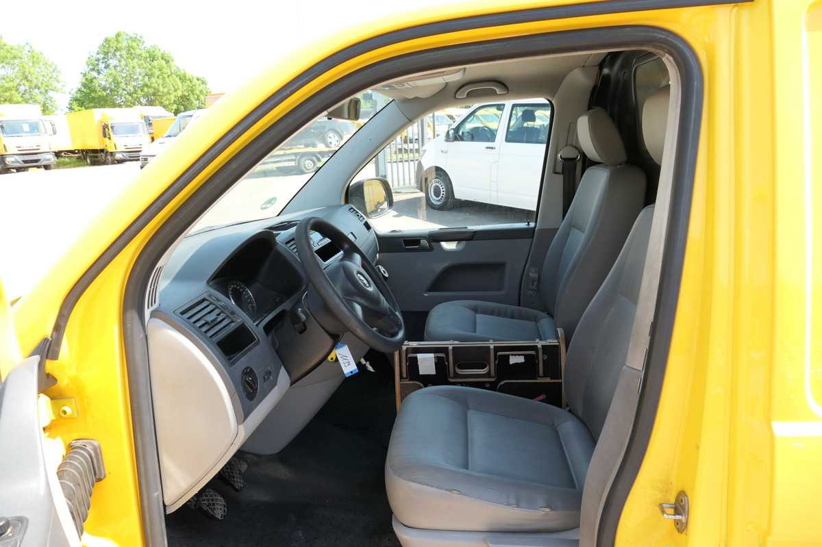 Furgão compacto VW T5 Transporter 2.0 TDI 2-Sitzer Flügeltür EURO5: foto 9 Furgão compacto VW T5 Transporter 2.0 TDI 2-Sitzer Flügeltür EURO5: foto 9