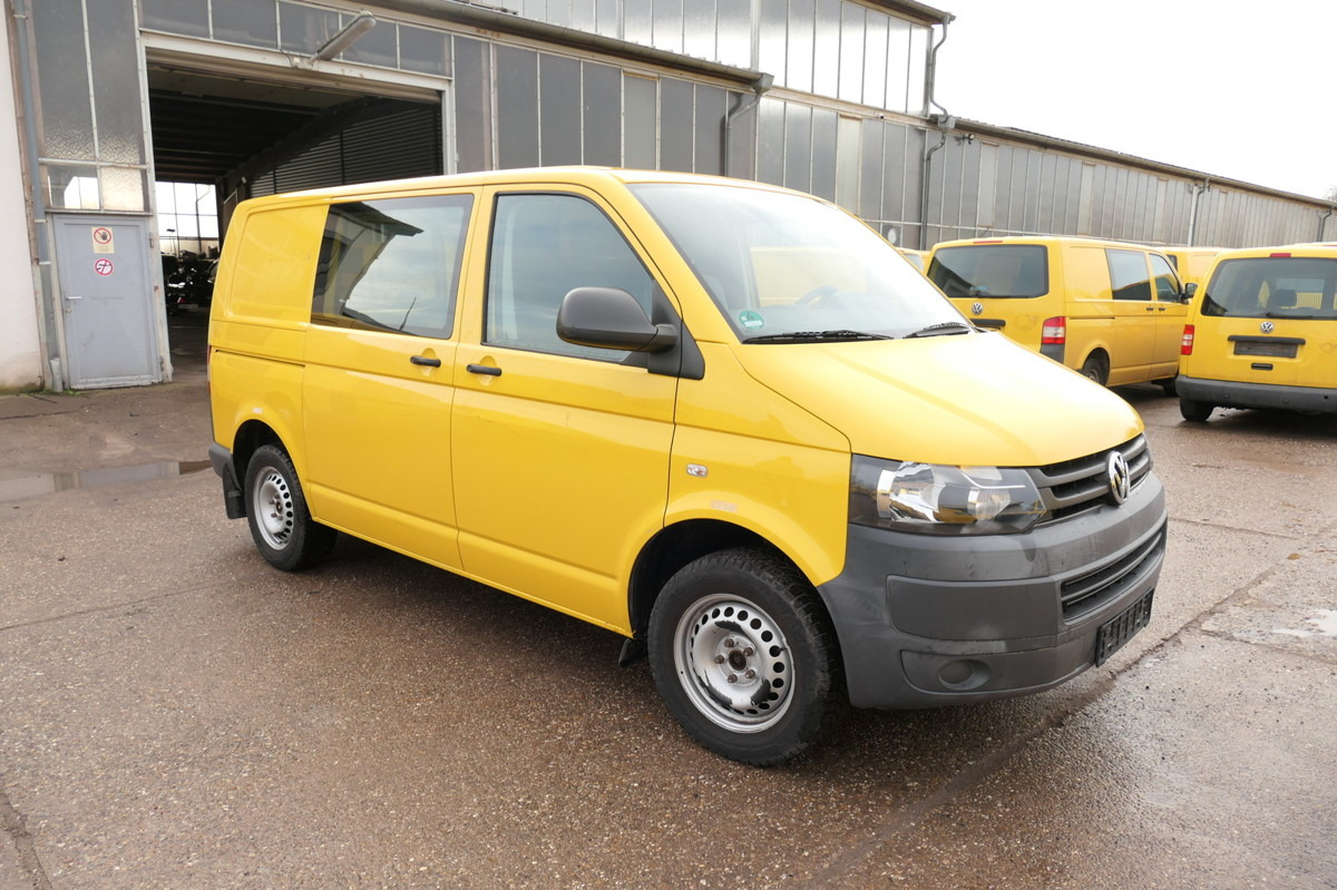 VW T5 Transporter 2.0 TDI 2xSCHIEBETÜR PARKTRONIK E - Furgão compacto: foto 3 VW T5 Transporter 2.0 TDI 2xSCHIEBETÜR PARKTRONIK E - Furgão compacto: foto 3