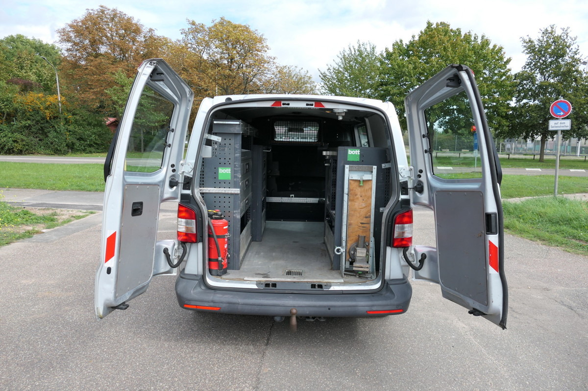 VW T5 Transporter 2.0 TDI 4Motion Flügeltür Klima A - Furgão compacto: foto 1 VW T5 Transporter 2.0 TDI 4Motion Flügeltür Klima A - Furgão compacto: foto 1