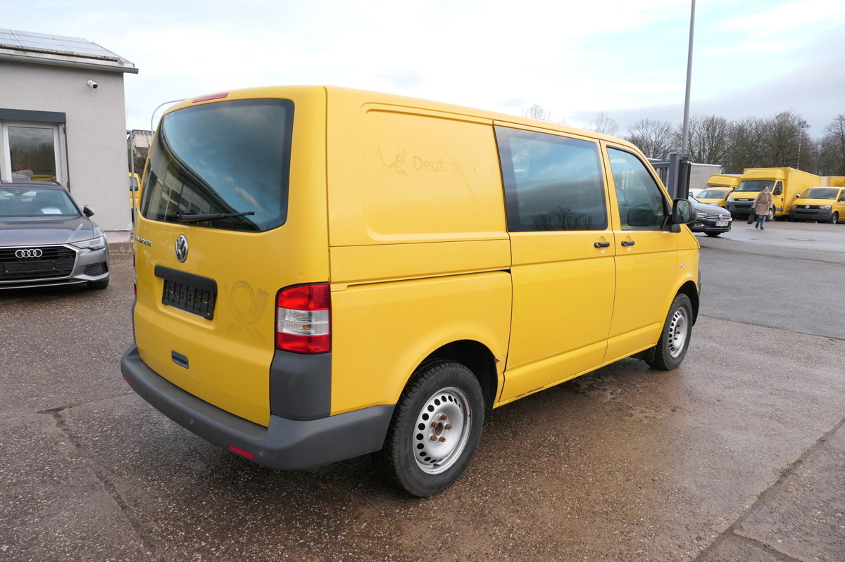 VW T5 Transporter 2.0 TDI EURO-5 2xSCHIEBETÜR PARKT - Furgão compacto: foto 4 VW T5 Transporter 2.0 TDI EURO-5 2xSCHIEBETÜR PARKT - Furgão compacto: foto 4