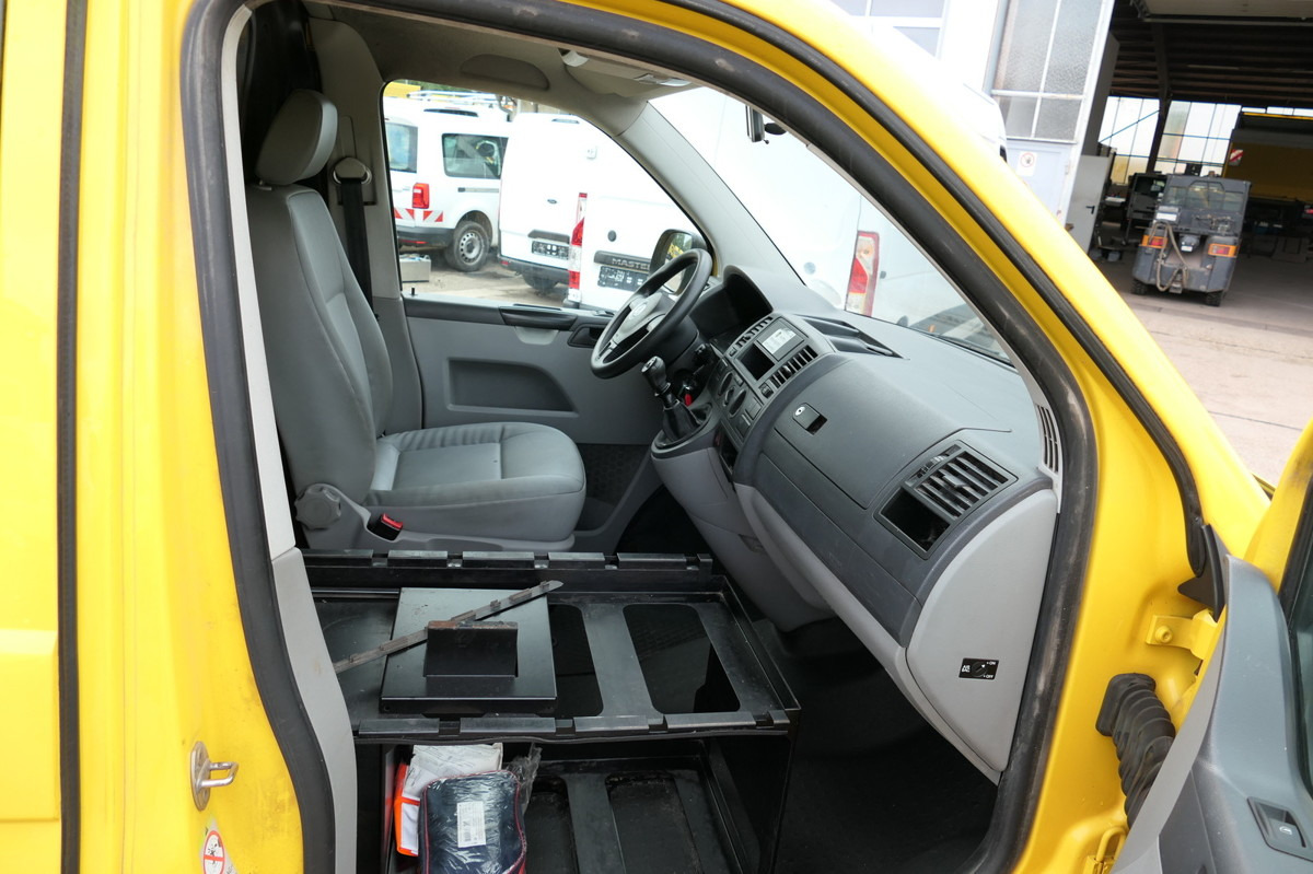 Locação financeira de VW T5 Transporter 2.0 TDI EURO-5 CoC PARKTRONIK VW T5 Transporter 2.0 TDI EURO-5 CoC PARKTRONIK: foto 7 Locação financeira de VW T5 Transporter 2.0 TDI EURO-5 CoC PARKTRONIK VW T5 Transporter 2.0 TDI EURO-5 CoC PARKTRONIK: foto 7