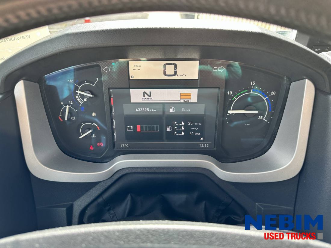Renault T HIGH 520 Special Edition - NEW Tacho - Tractor: foto 4 Renault T HIGH 520 Special Edition - NEW Tacho - Tractor: foto 4