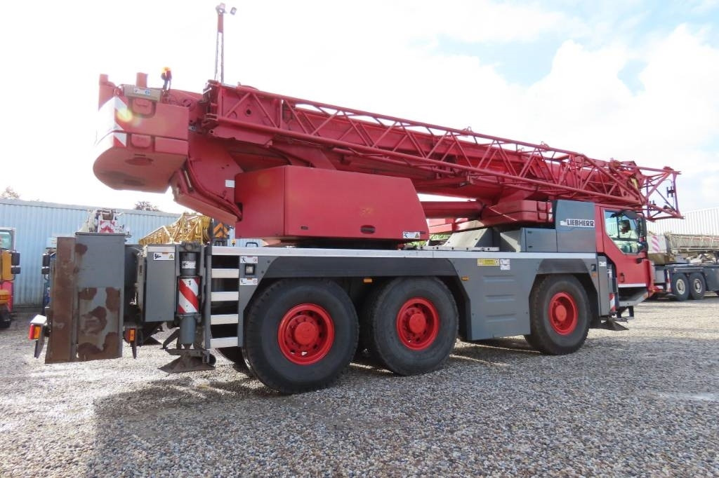 Liebherr LTM 1055-3.2 - Grua todo o terreno: foto 3 Liebherr LTM 1055-3.2 - Grua todo o terreno: foto 3