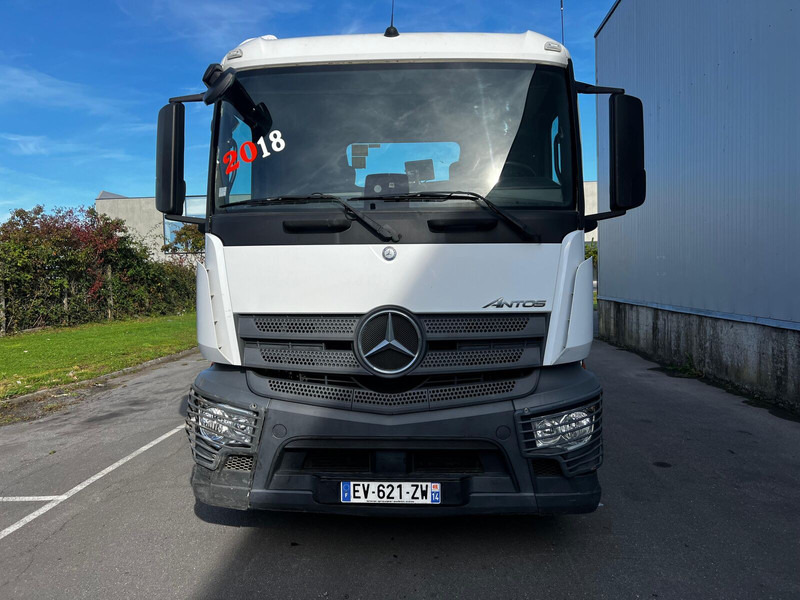 Mercedes-Benz Actros 2543 - Camião polibenne: foto 4 Mercedes-Benz Actros 2543 - Camião polibenne: foto 4