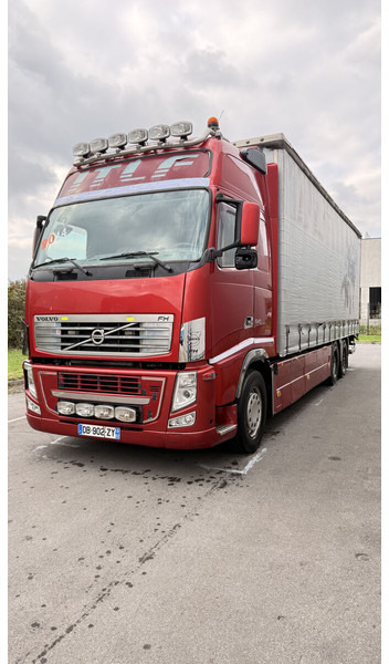 Volvo FH13 540 - Camião de lona: foto 2 Volvo FH13 540 - Camião de lona: foto 2