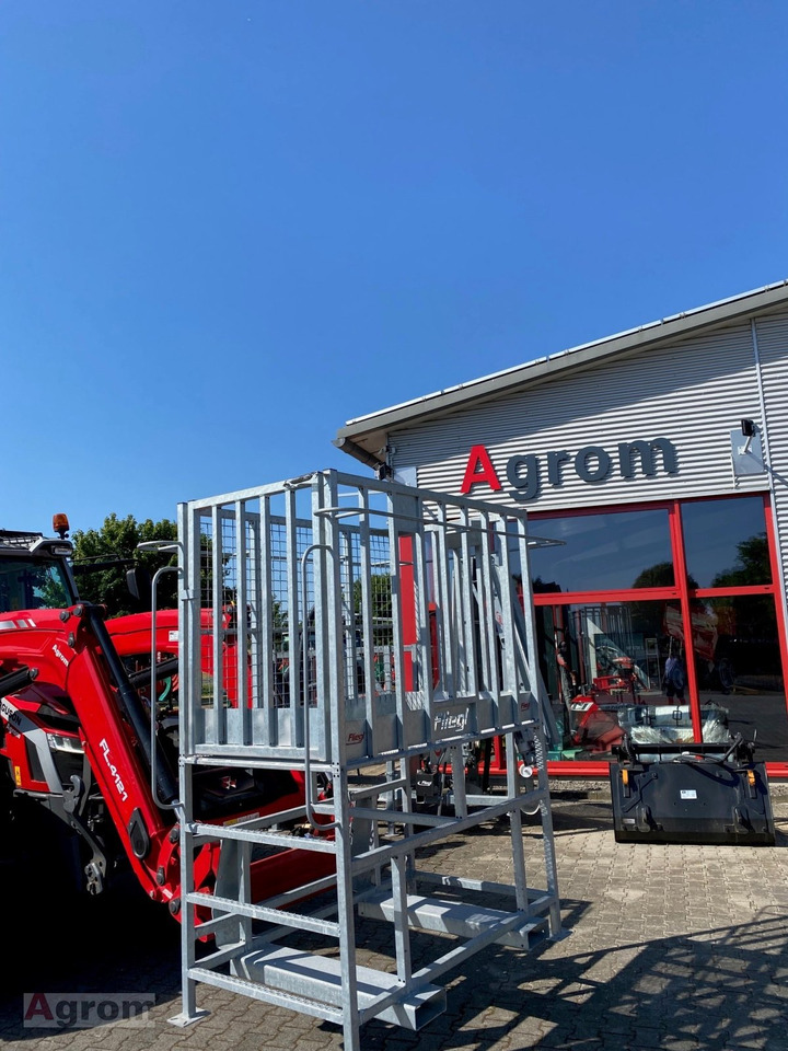 Fliegl Arbeitsbühne - Equipamento: foto 1 Fliegl Arbeitsbühne - Equipamento: foto 1