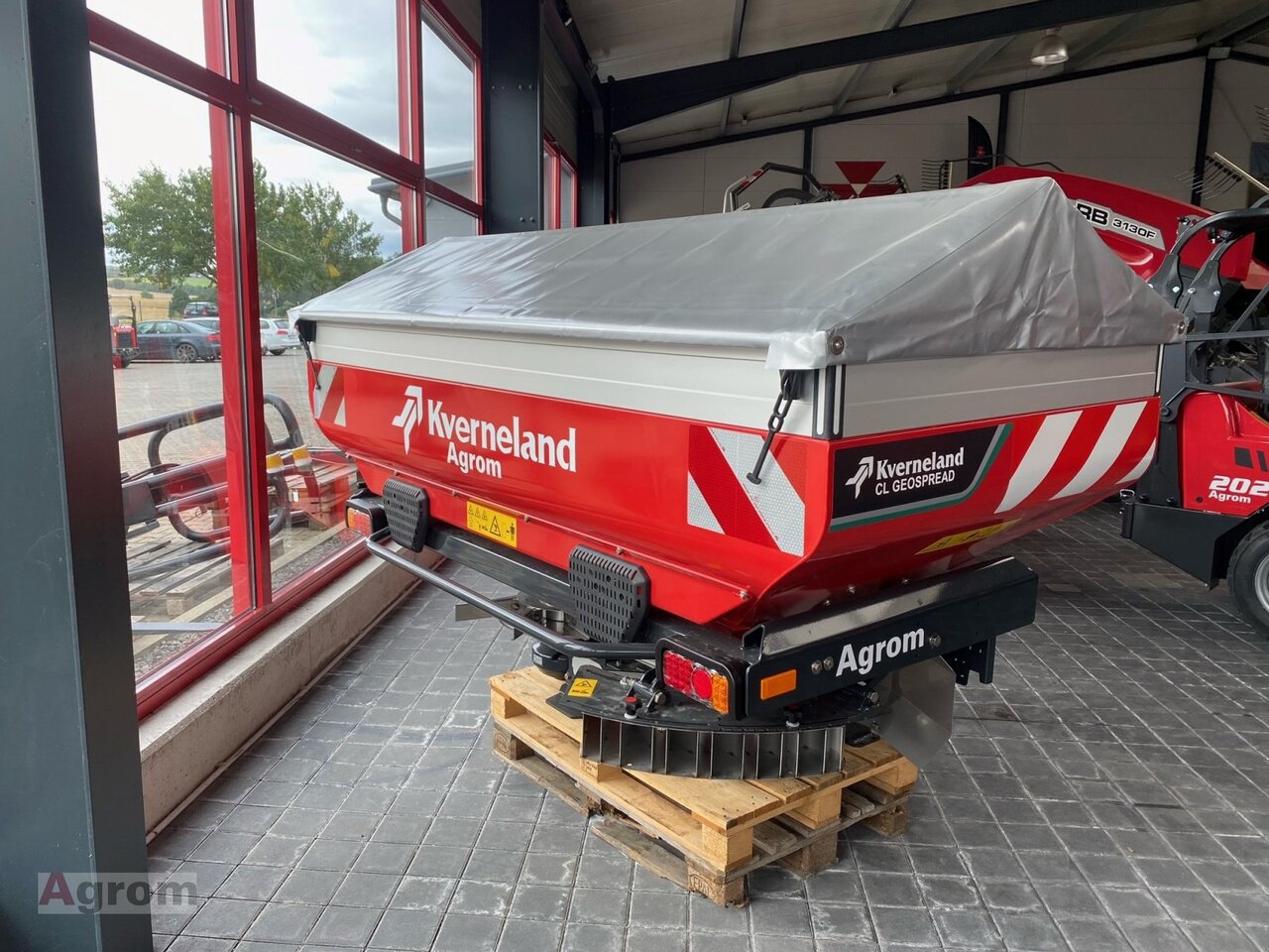 Kverneland Exacta-CL GEOSPREAD 1300 G2 - Distribuidor de fertilizantes: foto 1 Kverneland Exacta-CL GEOSPREAD 1300 G2 - Distribuidor de fertilizantes: foto 1