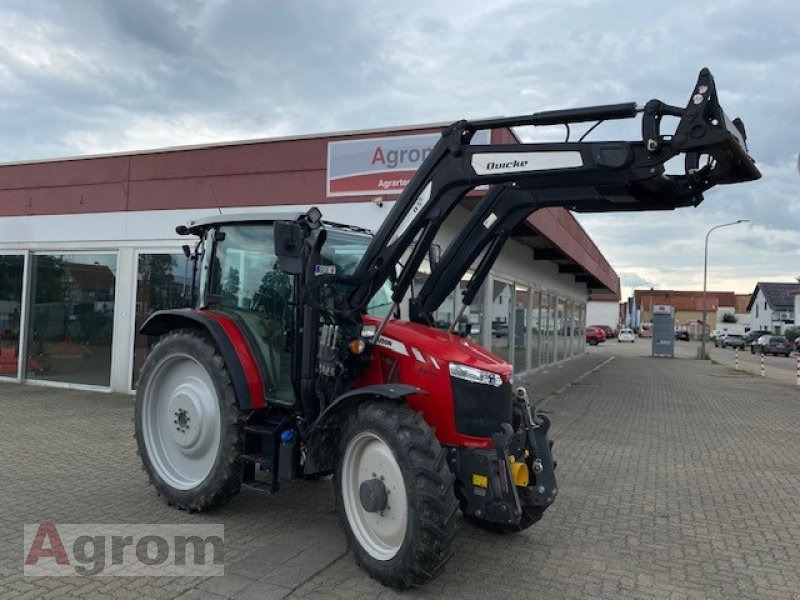 Massey Ferguson 5711 - Trator: foto 2 Massey Ferguson 5711 - Trator: foto 2