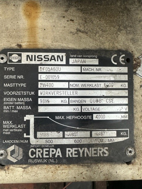 Nissan DF-05-A-60-U - Empilhador a diesel: foto 2 Nissan DF-05-A-60-U - Empilhador a diesel: foto 2