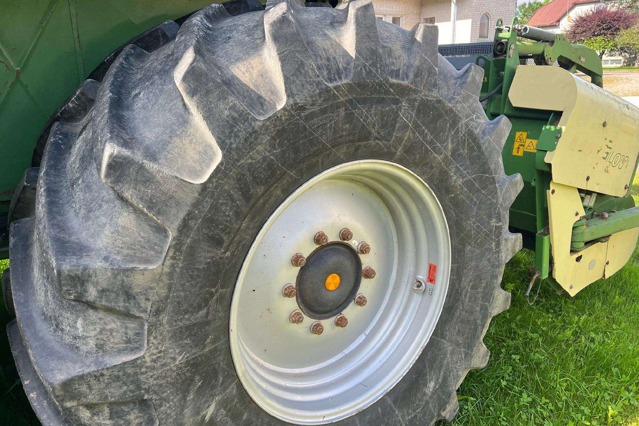 Krone BIG X650 - Picadora de forragem automotriz: foto 5 Krone BIG X650 - Picadora de forragem automotriz: foto 5