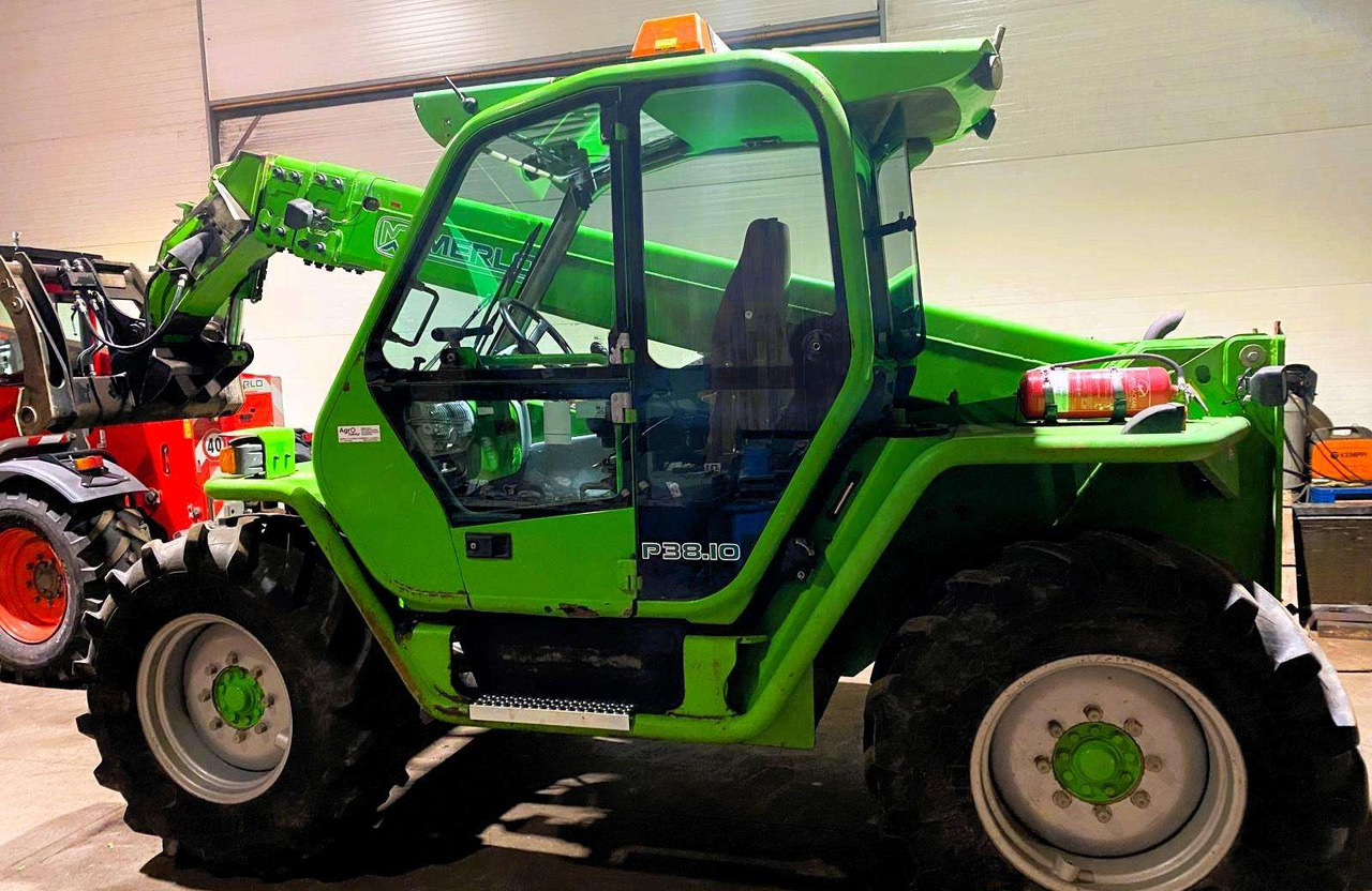 Merlo P38.10 - Empilhador telescópico: foto 2 Merlo P38.10 - Empilhador telescópico: foto 2