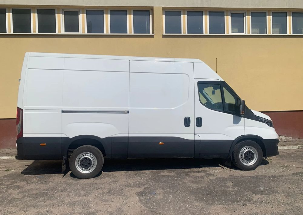 Iveco DAILY - Furgão: foto 4 Iveco DAILY - Furgão: foto 4