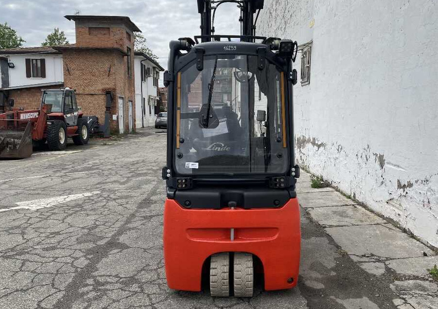 Linde E 18 L-01/386 (batt. NUOVA) - Empilhador elétrico: foto 3 Linde E 18 L-01/386 (batt. NUOVA) - Empilhador elétrico: foto 3