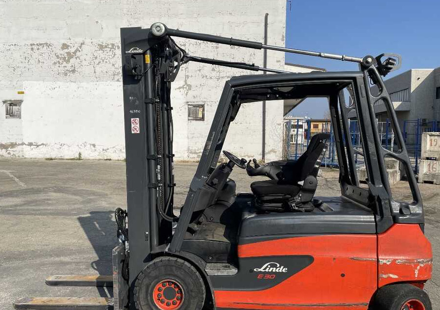 Linde E 30 L (batt. 2020) - Empilhador elétrico: foto 1 Linde E 30 L (batt. 2020) - Empilhador elétrico: foto 1