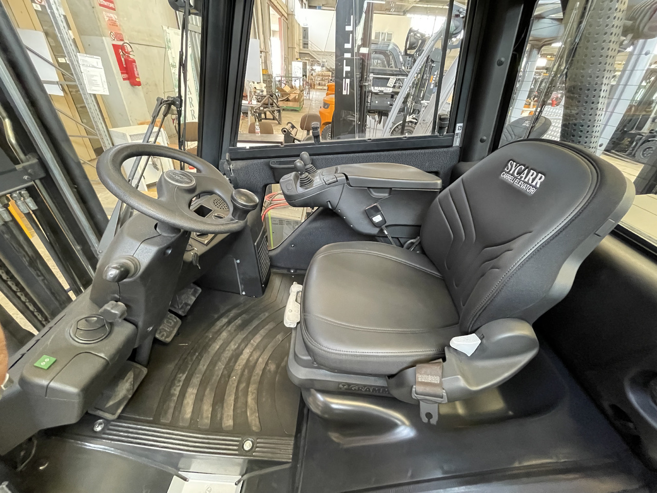 Linde H 25 D - Empilhador a diesel: foto 4 Linde H 25 D - Empilhador a diesel: foto 4