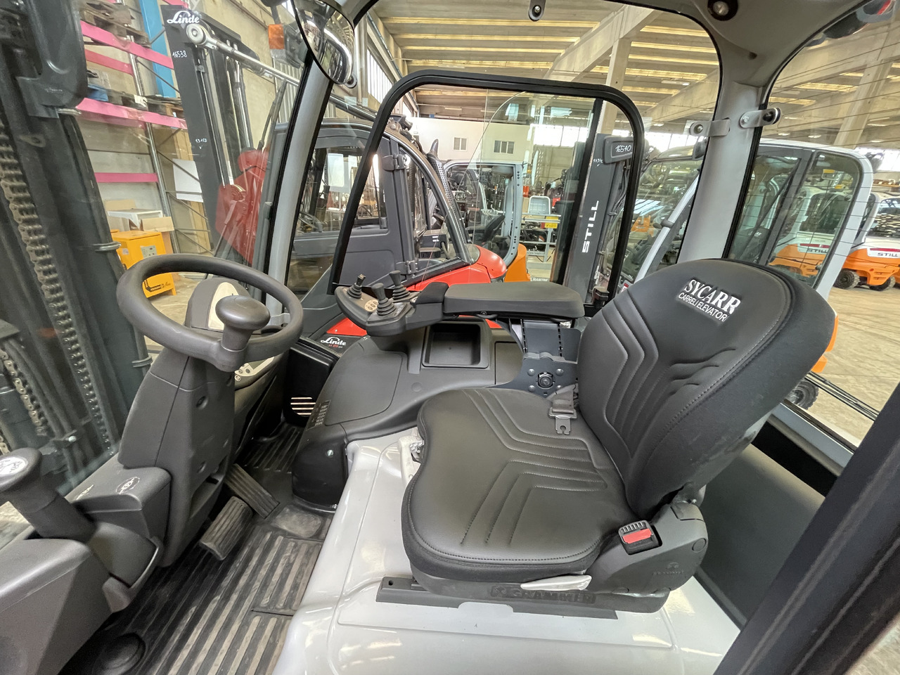 STILL RX 60-45 - Empilhador elétrico: foto 4 STILL RX 60-45 - Empilhador elétrico: foto 4