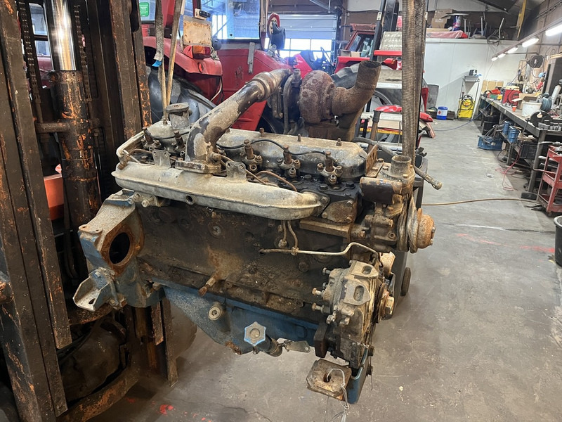 Fiat 6 cilinder - Motor: foto 1 Fiat 6 cilinder - Motor: foto 1