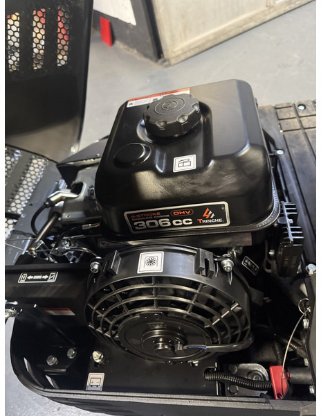 JANSEN MB-500 - Mini escavadeira: foto 4 JANSEN MB-500 - Mini escavadeira: foto 4